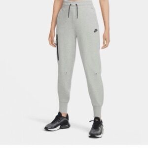 Nike Light Gray Women's Sportswear Tech Fleece Jogger Sweatpants with Drawstring
